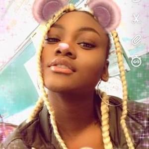 Meet your Posher, Layla